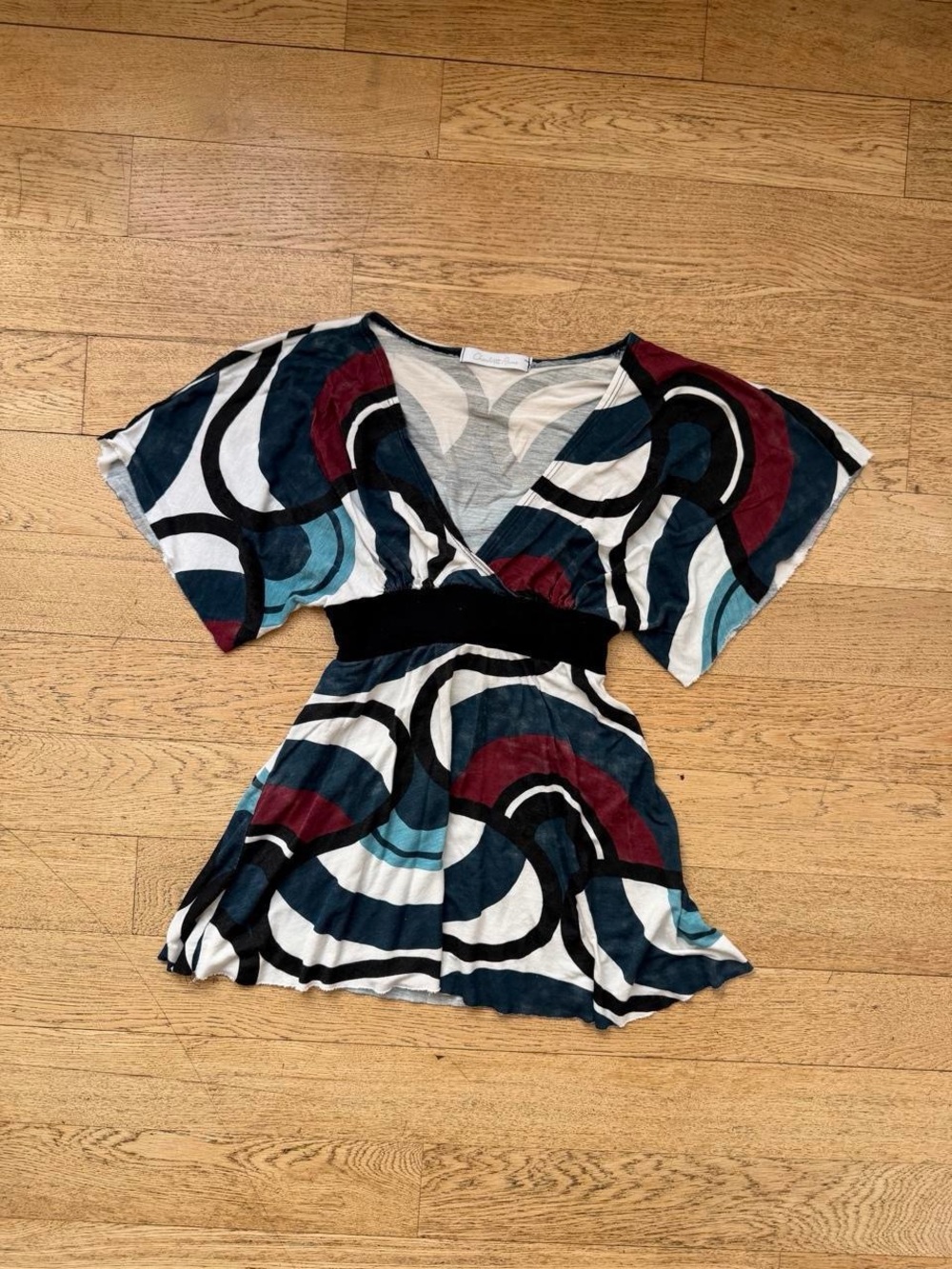 Charlotte Russe Abstract V-Neck Tunic in Teal, Burgundy & Black